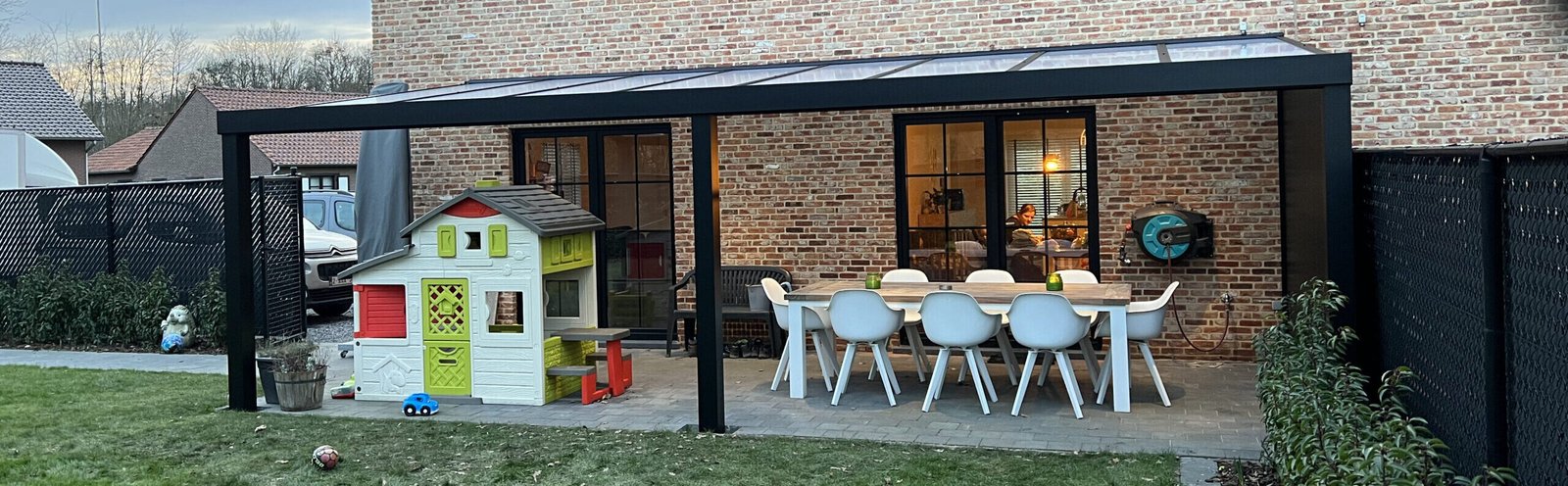 Waarvoor kan je jouw terrasoverkapping gebruiken? 1 IMG 3114 scaled e1725605380171